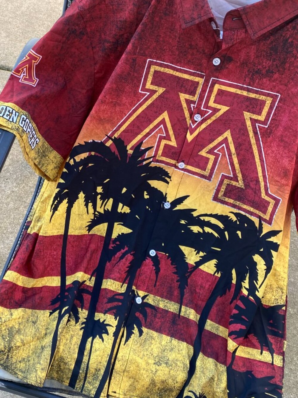 ~University of Minnesota Golden Gophers Hawaiian Short Sleeve Shirt Top~XXL~NEW!
